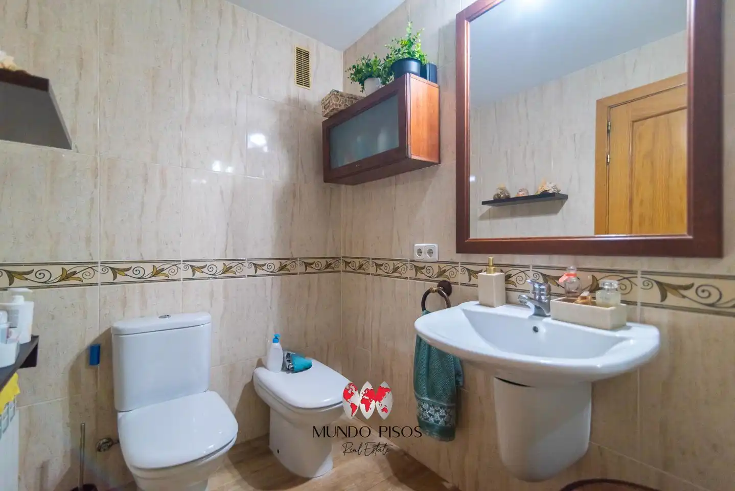 Bathroom of Flat for sale in  Palma de Mallorca  with Air Conditioner, Heating and Parquet flooring