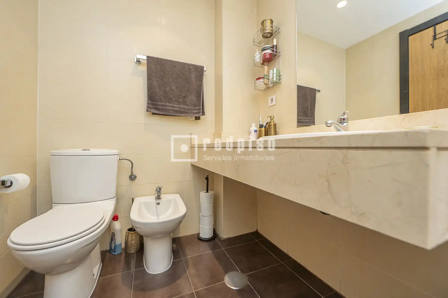 Baño de Piso en venta en Valdemoro con Aire acondicionado, Calefacción y Jardín privado