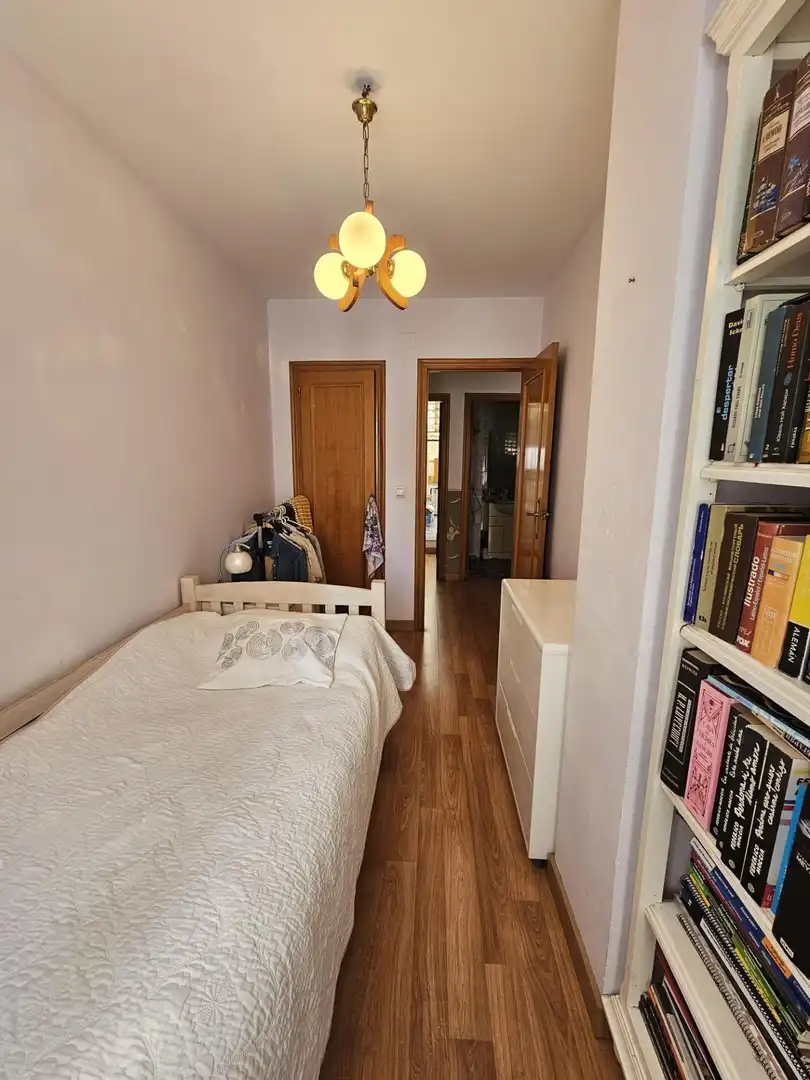 Habitación de Piso en venta en Valencia con Aire acondicionado, Terraza y Amueblado