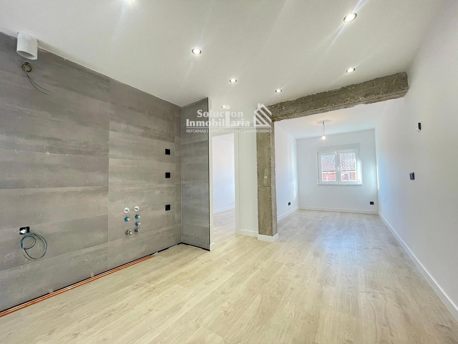 Apartment for sale in Salamanca Capital  with Air Conditioner and Heating