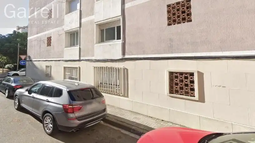 Pis amb ascensor en venda a AV FRANCESC MACIA 
 Es: Pl: Pt:D
 GRANOLLERS (BARCELONA)