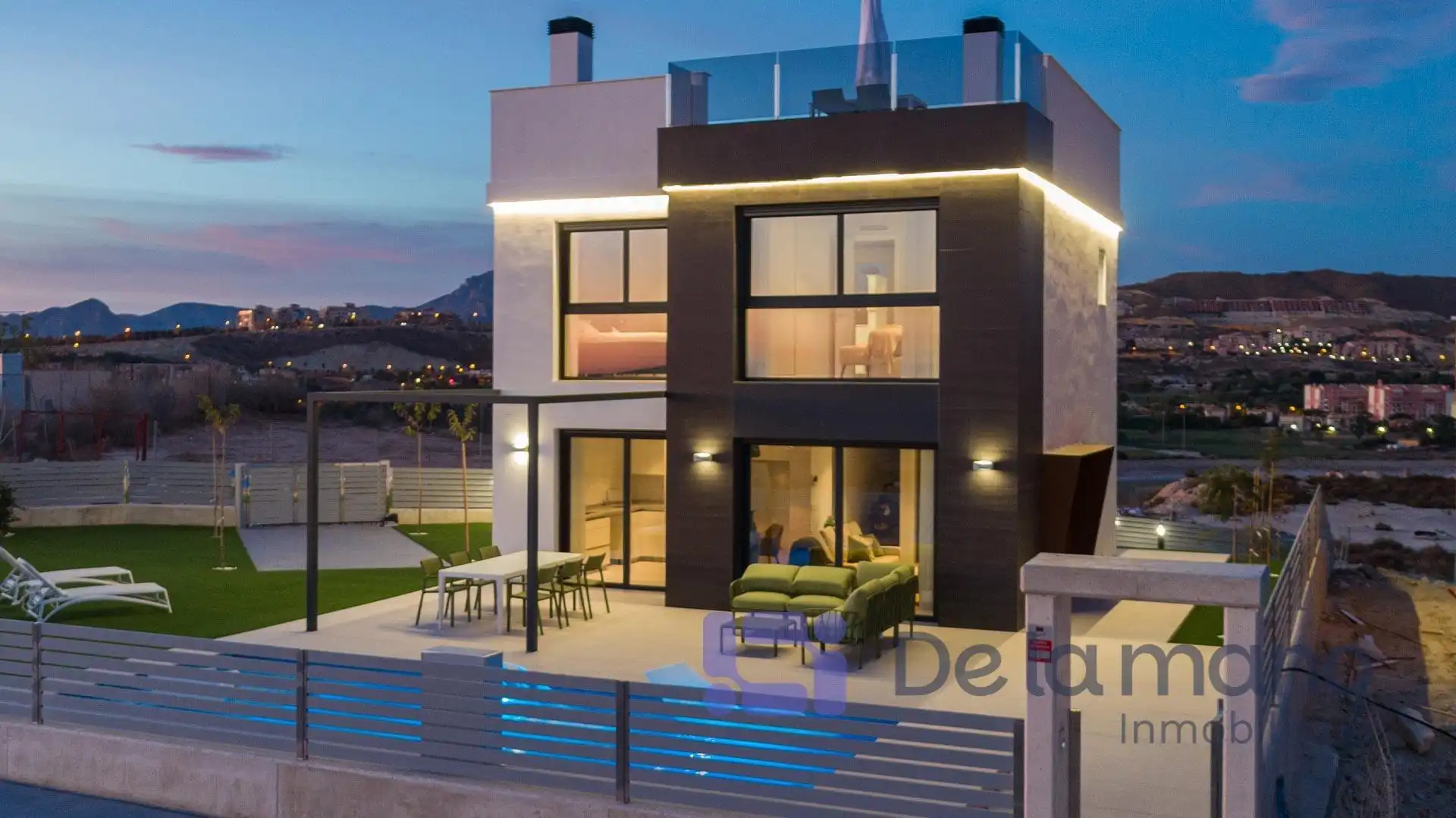 Villa con terrazza in vendita a Carrer del  Llentiscle, imagen 20