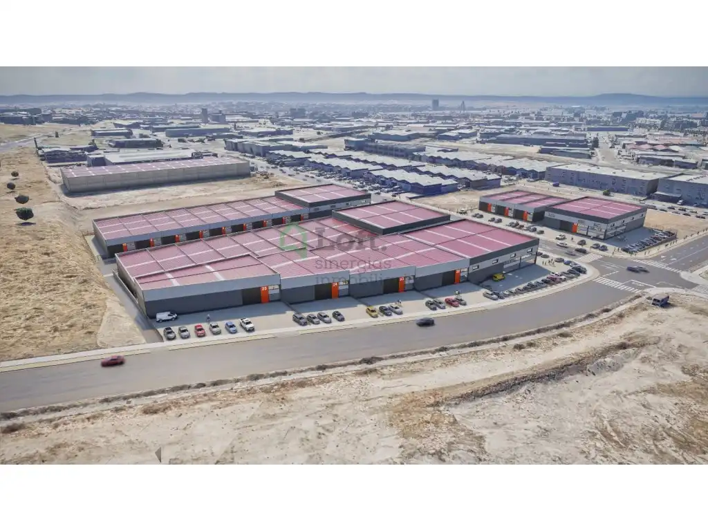 Vista exterior de Nau industrial en venda en Badajoz