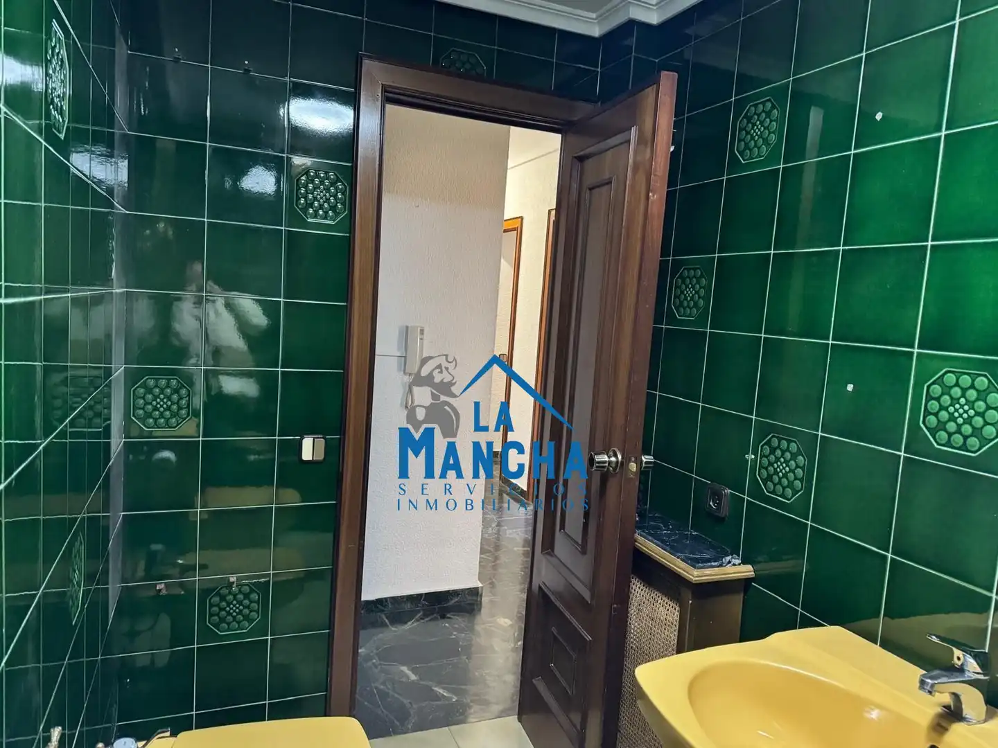 Bany de Pis en venda en Albacete amb Aire condicionat, Calefacció i Terrassa