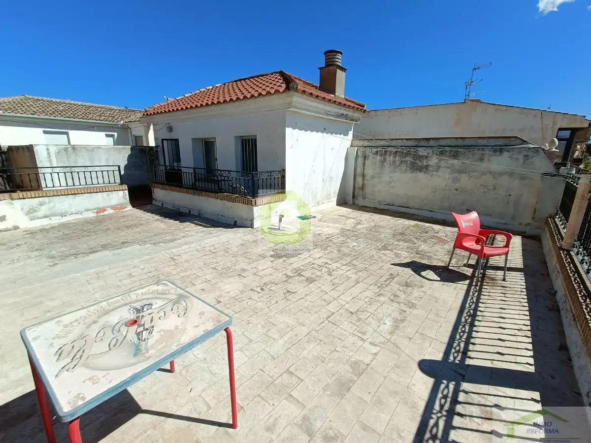 Terrassa de Pis per a compartir en San Antón
