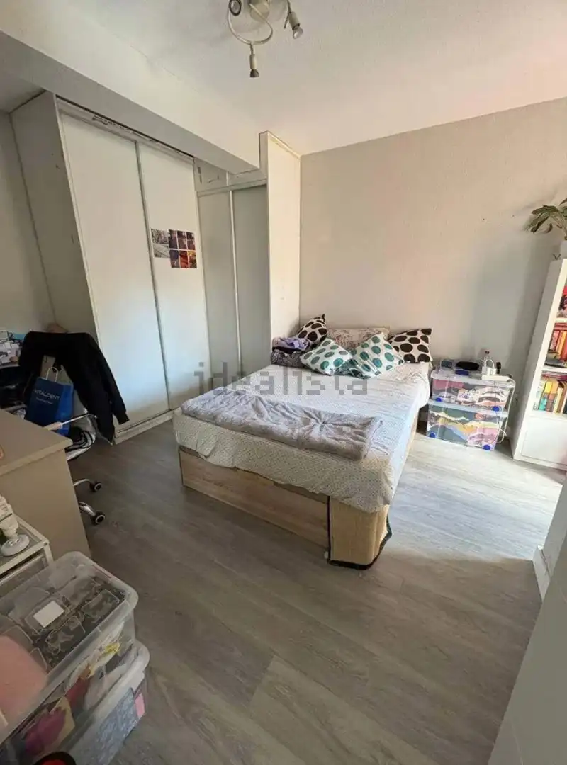 Habitación de Piso en venta en Valencia con Aire acondicionado, Amueblado y Horno