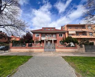 Vista exterior de Casa o xalet en venda en Fraga amb Aire condicionat, Calefacció i Terrassa