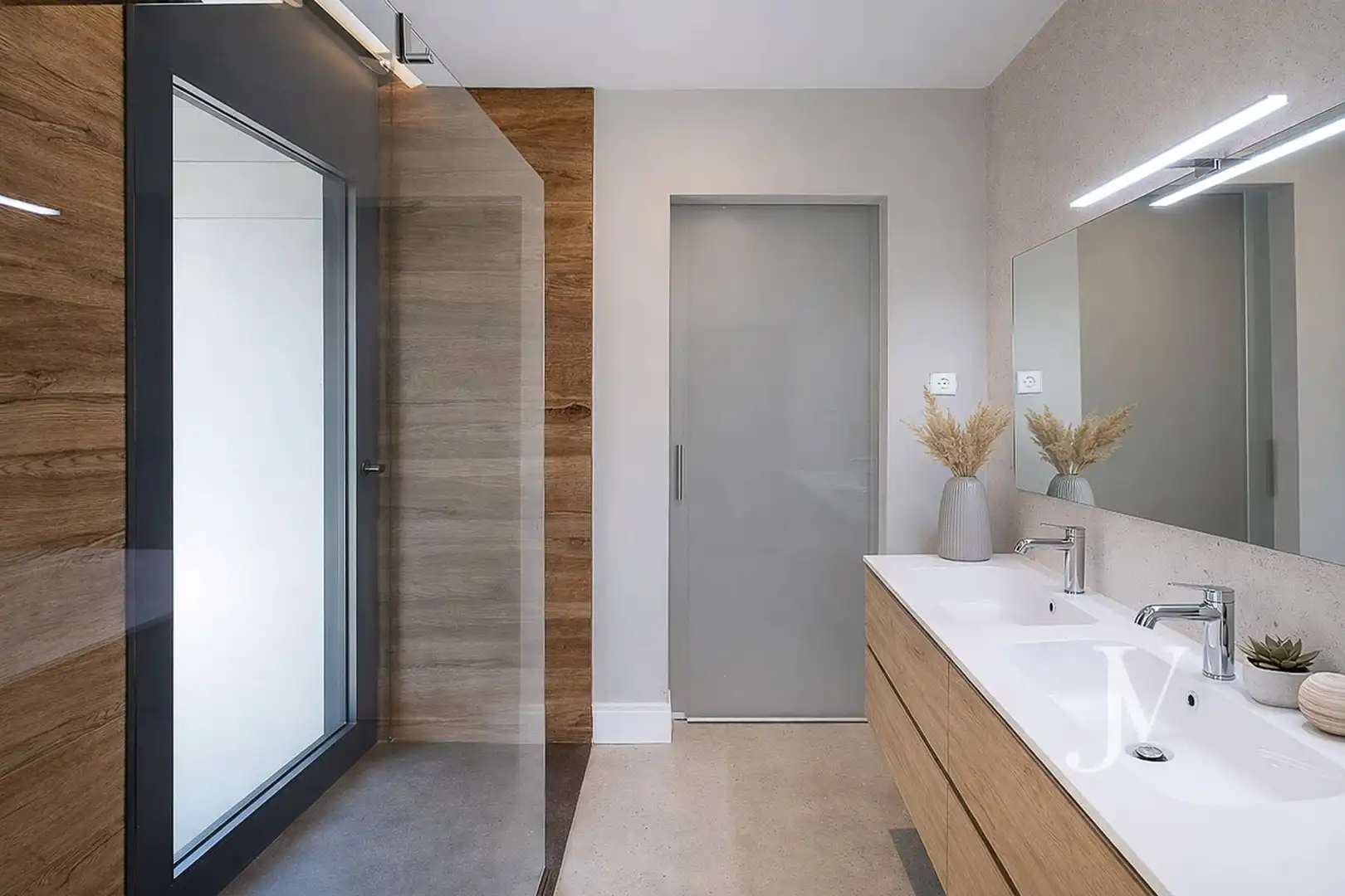 Baño de Piso en venta en Majadahonda con Aire acondicionado, Calefacción y Jardín privado