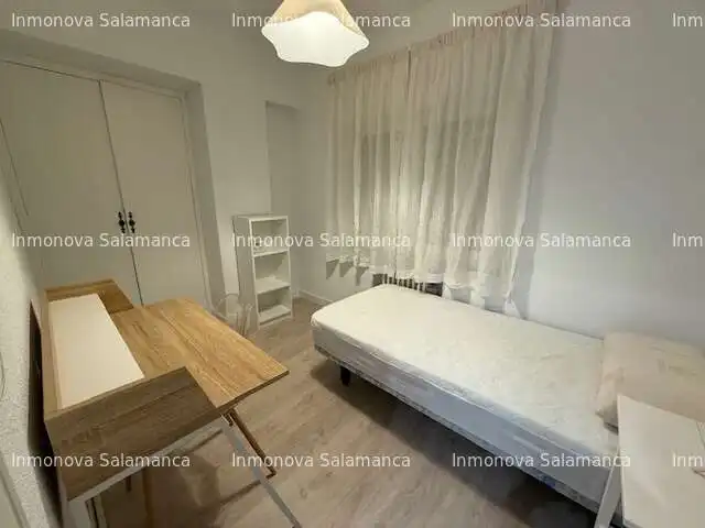 Schlafzimmer von Wohnung zur Miete in Salamanca mit Heizung und Möbliert
