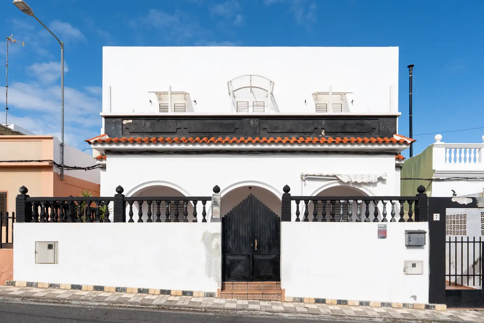 Exterior view of Houses for sale in Las Palmas de Gran Canaria  with Heating, Terrace and Balcony