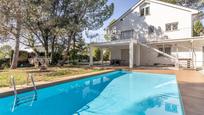 Vista exterior de Casa o xalet en venda en Sant Cugat del Vallès amb Aire condicionat, Calefacció i Terrassa