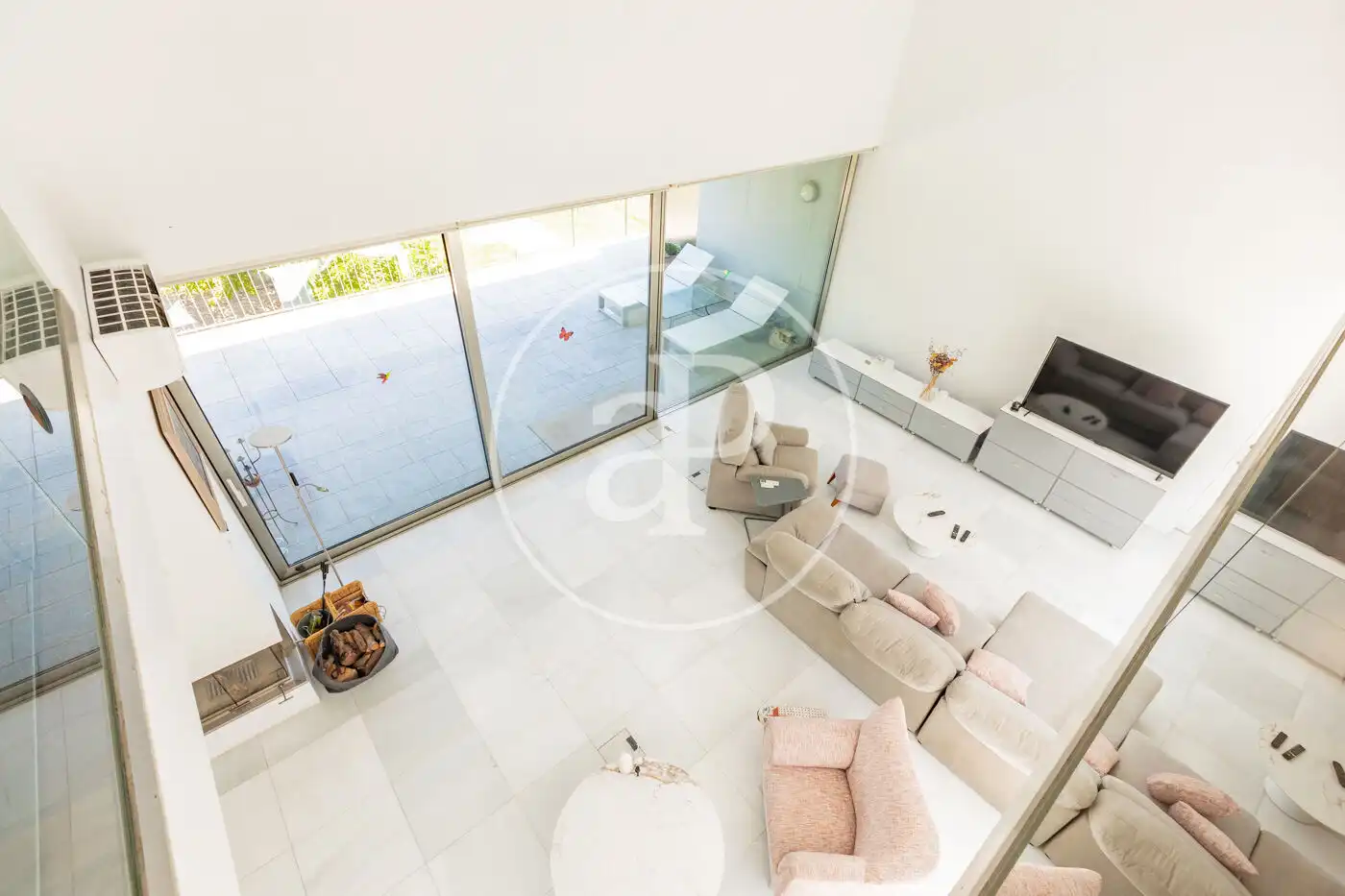 Living room of Houses for sale in Madrid  with Air Conditioner, Heating and Private garden