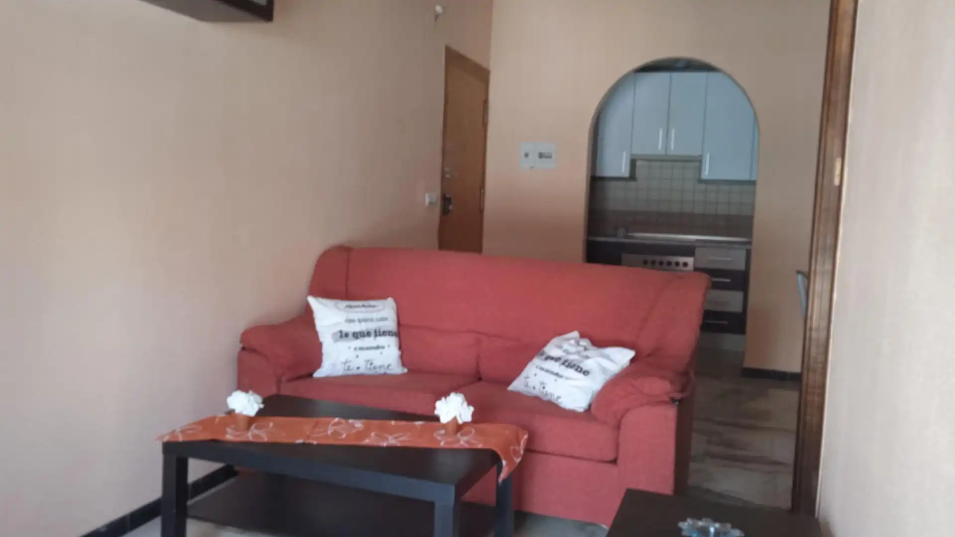 Sala de estar de Piso en venta en Alcalá de Guadaira con Aire acondicionado y Balcón