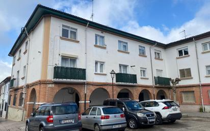 Vista exterior de Pis en venda en Burgos Capital amb Calefacció, Parquet i Traster
