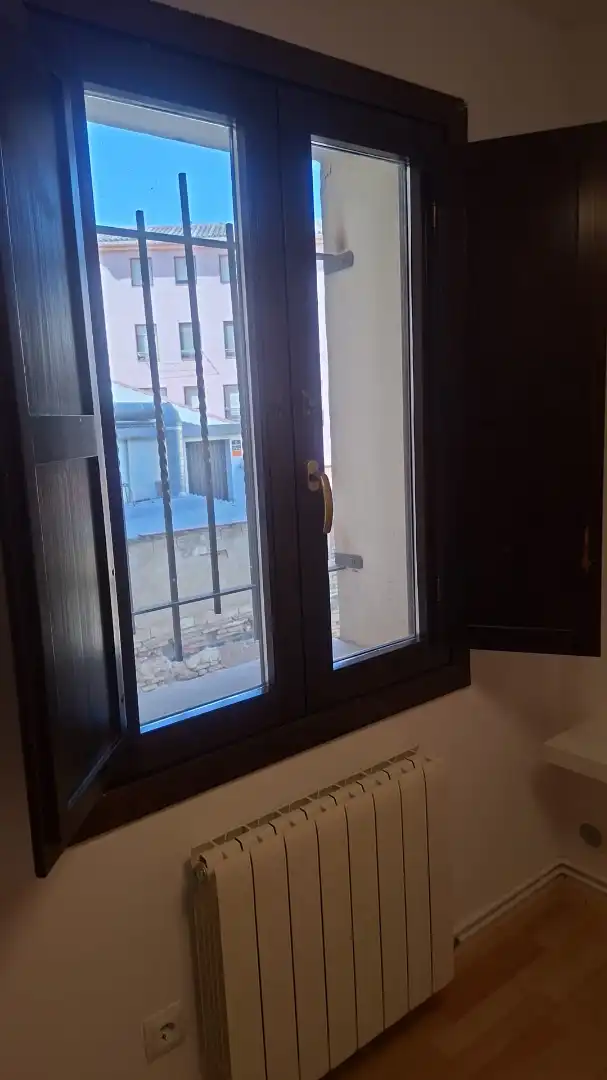 Terrasse von Wohnung zur Miete in Zaragoza mit Heizung, Möbliert und Ofen