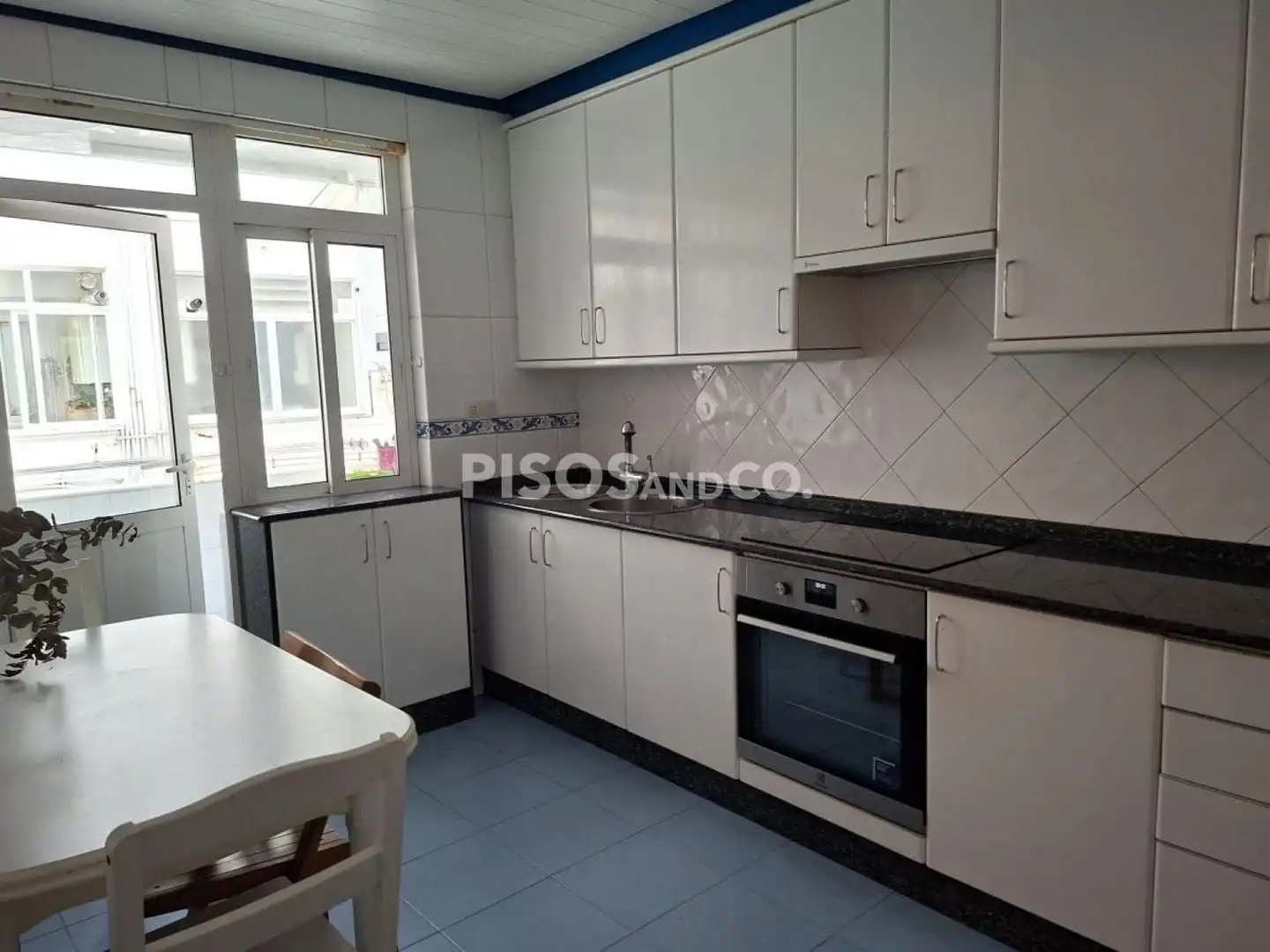 Piso con ascensor en venta en Calle Merced, imagen 3