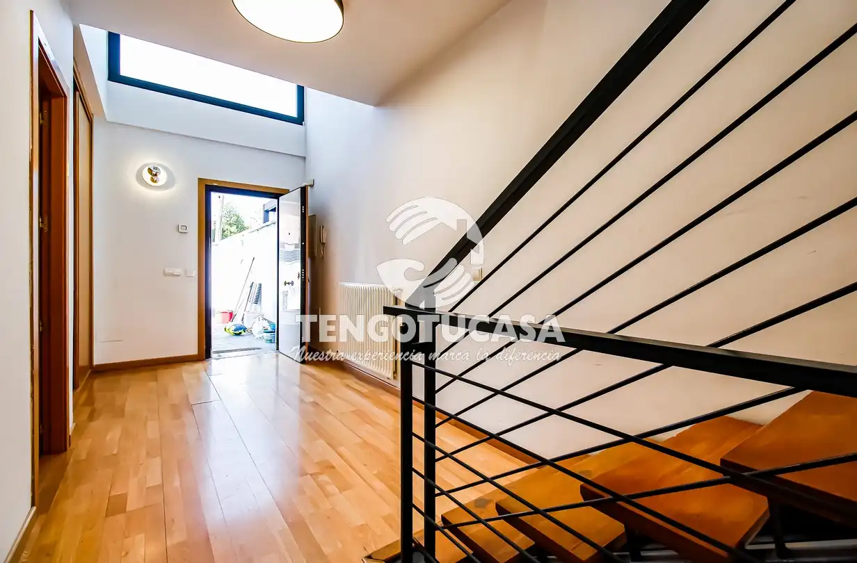Detached homes for rent in Madrid  with Air Conditioner, Heating and Private garden