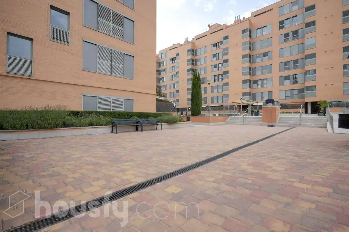 Flat with pool for sale in Cl. Castiello de Jaca ., imagen 40