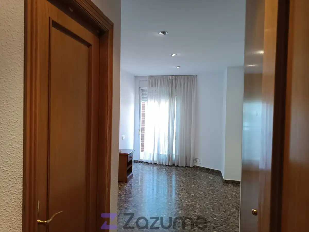 Flat for rent in Castellón de la Plana / Castelló de la Plana  with Air Conditioner, Heating and Terrace