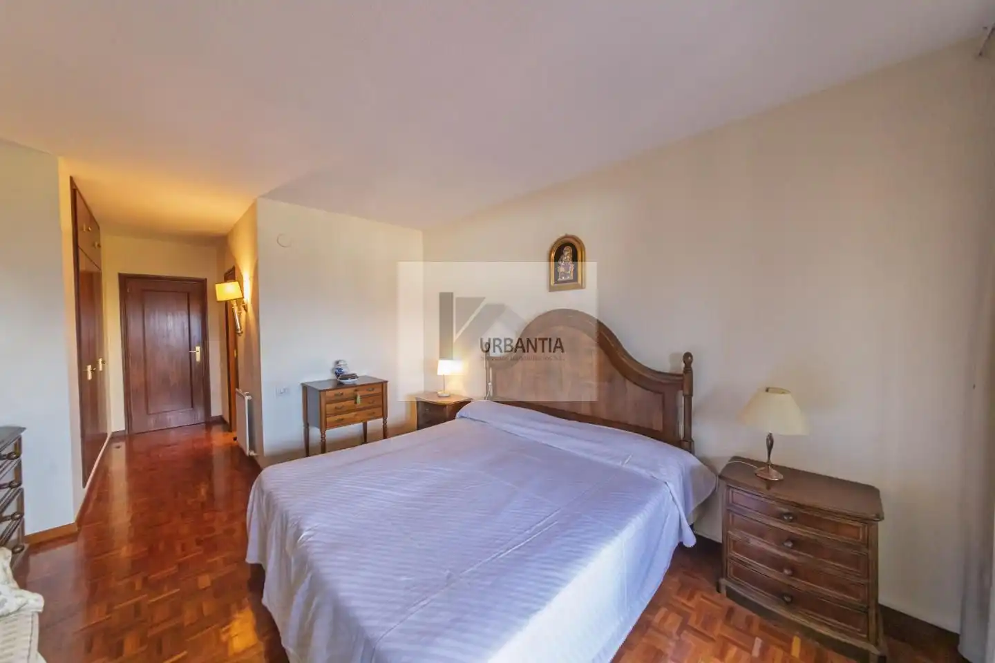 Habitación de Piso en venta en  Pamplona / Iruña con Calefacción, Parquet y Terraza