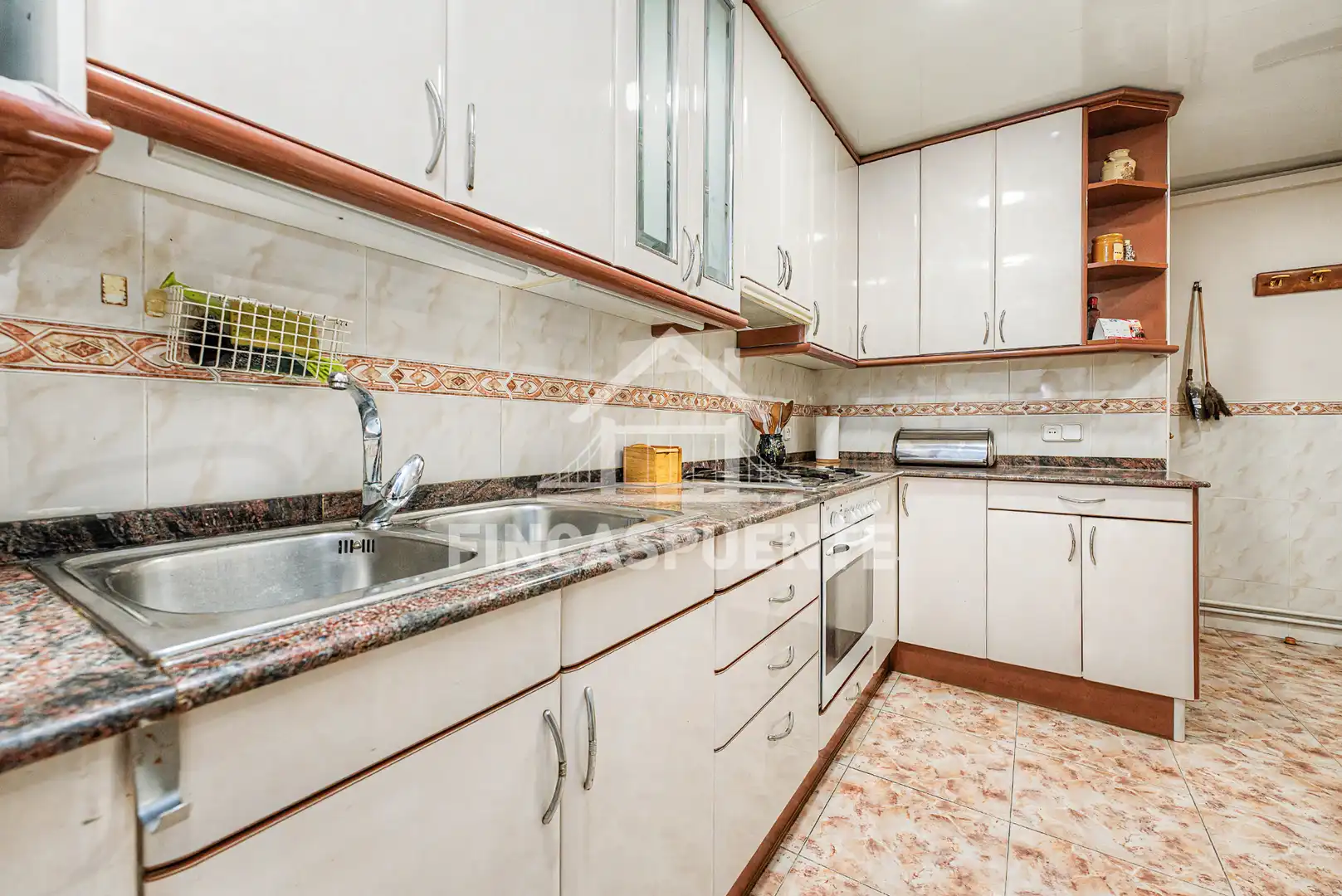 Küche von Wohnung zum Verkauf in Barcelona mit Klimaanlage, Heizung und Parkett