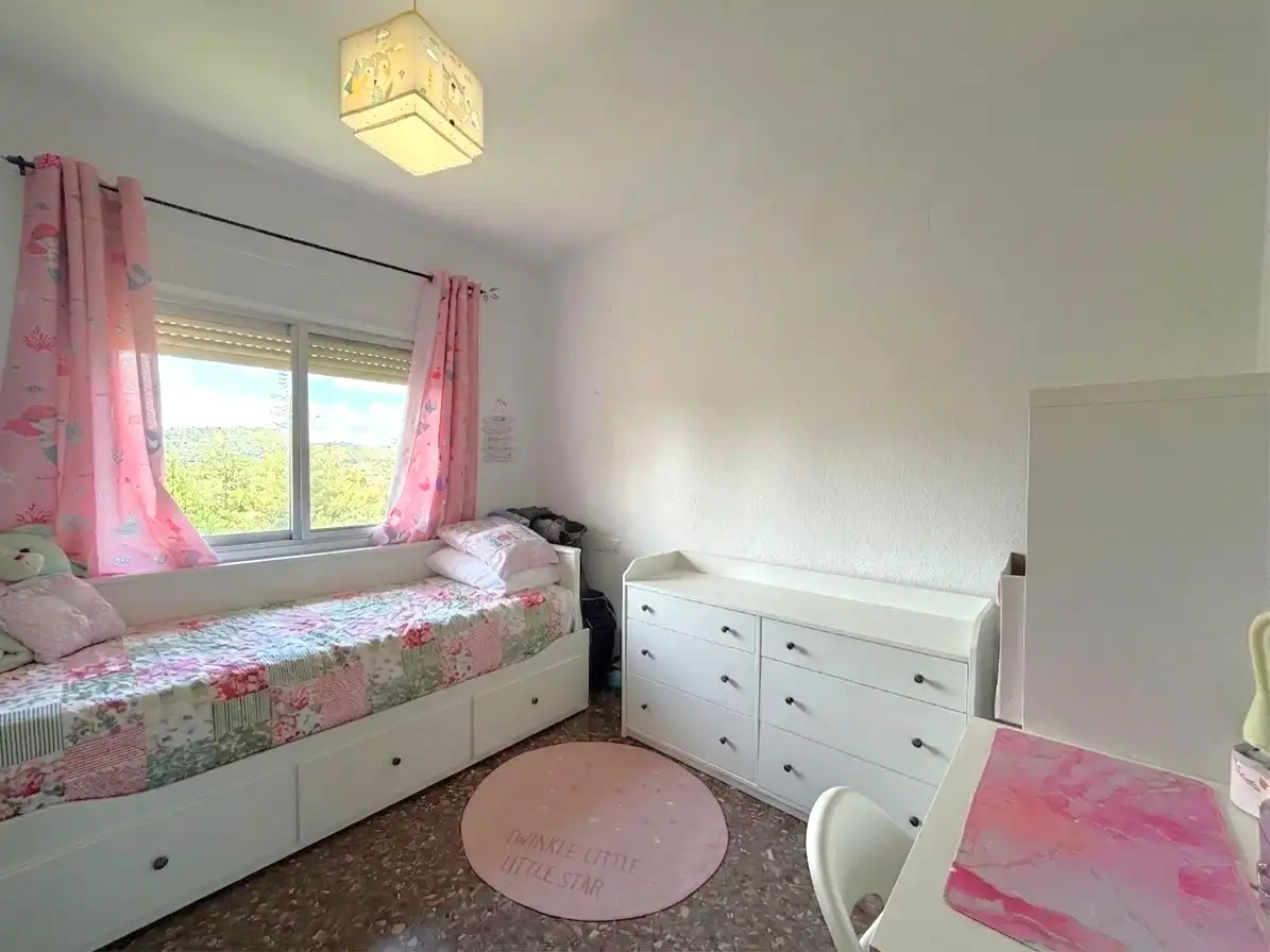 Habitación de Casa o chalet en venta en Náquera con Aire acondicionado, Calefacción y Jardín privado