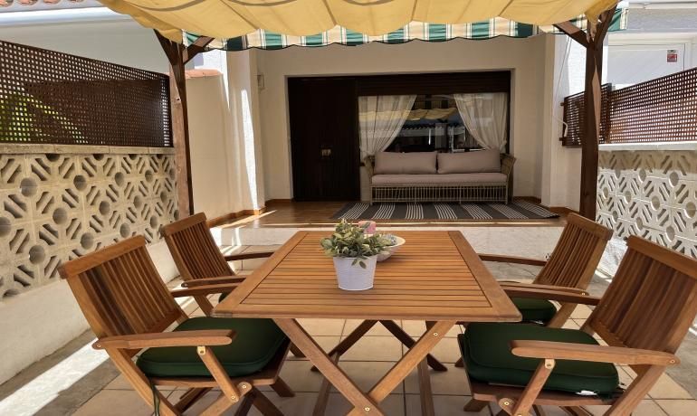Terrace of Single-family semi-detached for sale in Empuriabrava  with Terrace, Furnished and Microwave