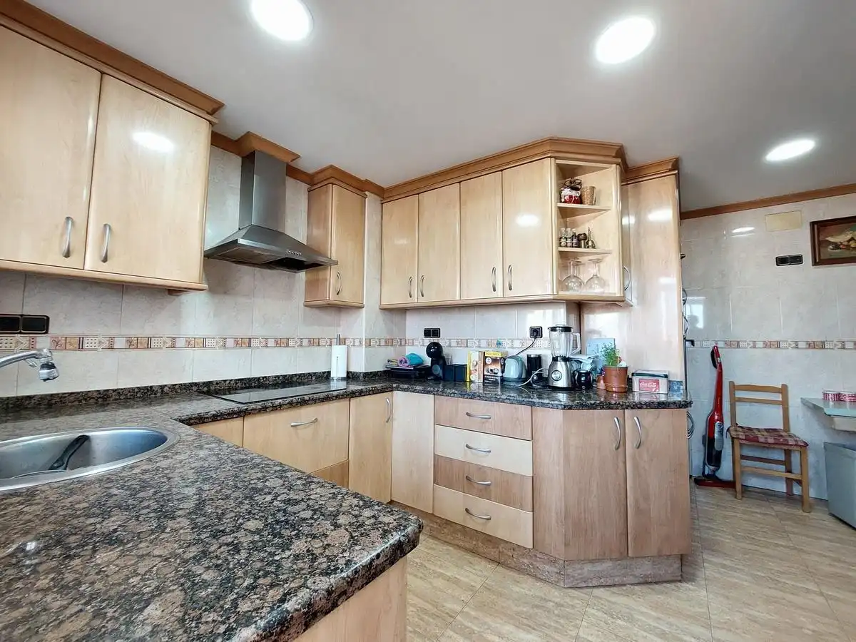 Cocina de Piso en venta en Elda con Aire acondicionado y Terraza