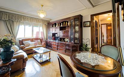 Living room of Flat for sale in  Madrid Capital