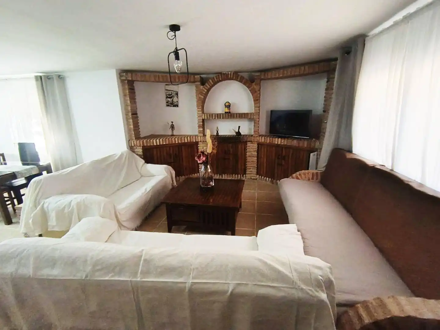 Sala de estar de Casa o chalet en venta en Cobisa con Calefacción, Terraza y Piscina