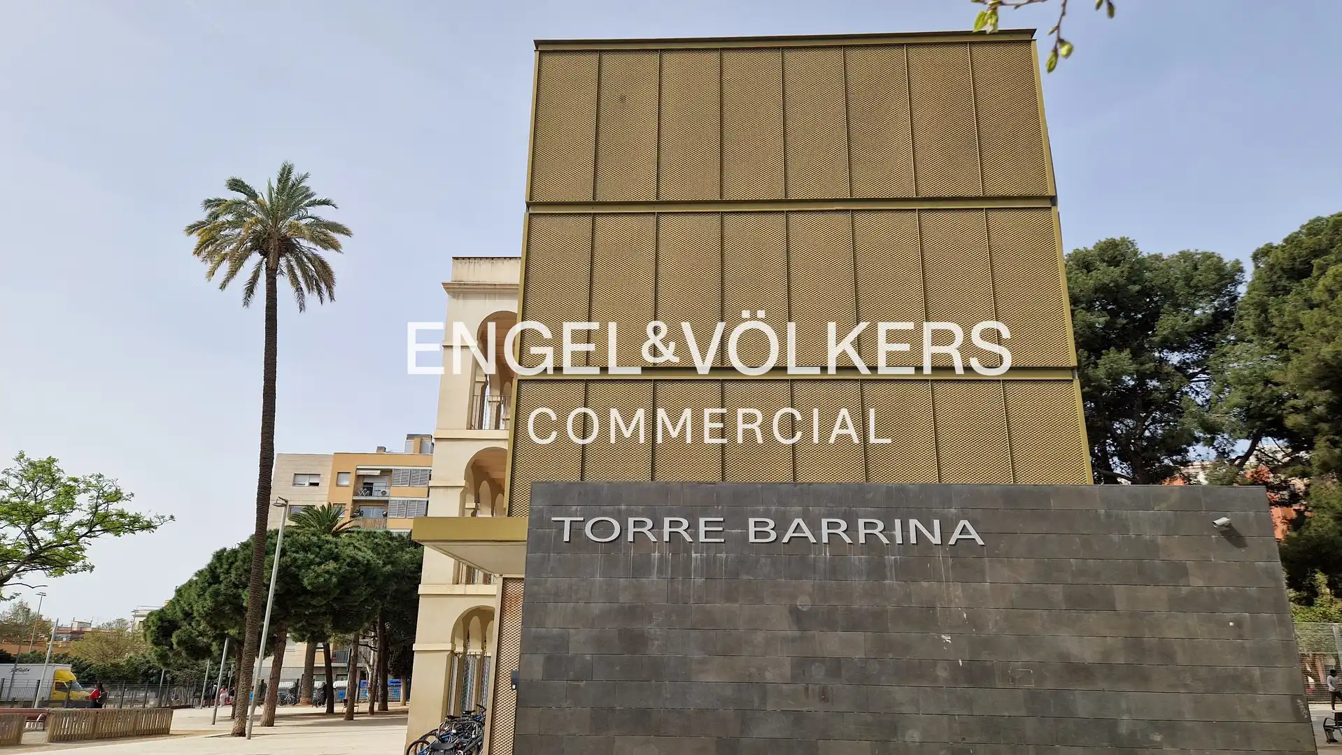 Buildings for sale in Collblanc