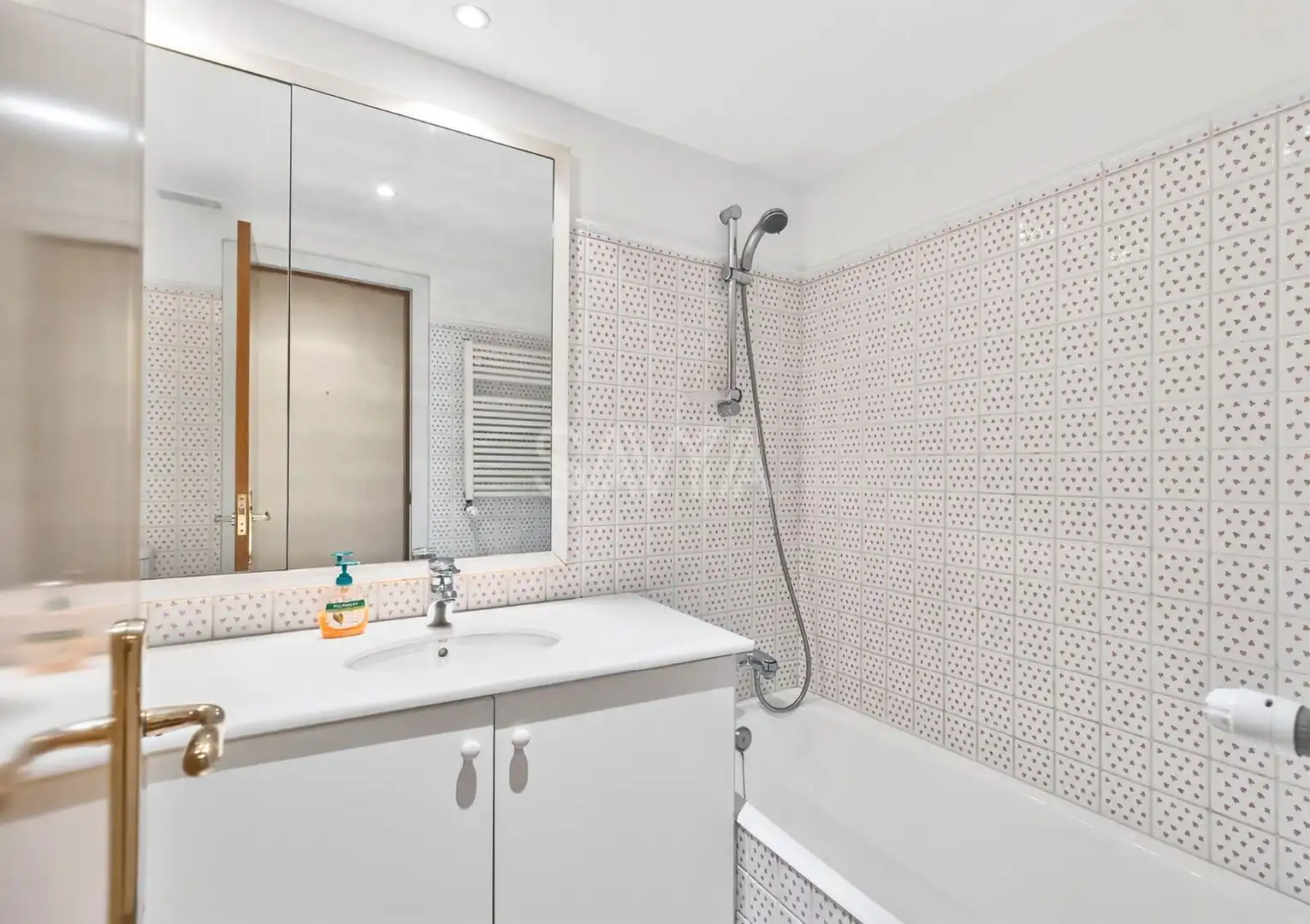 Bathroom of Attic for sale in Barcelona  with Terrace, Storage room and Swimming Pool