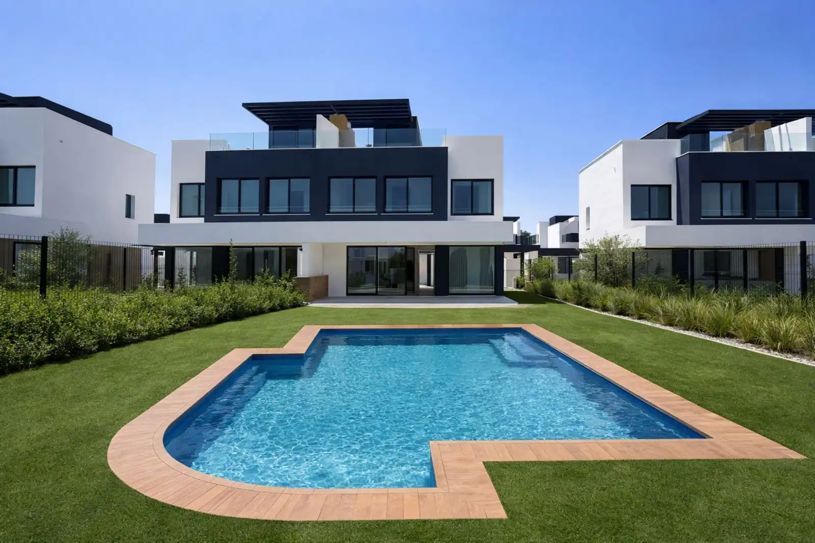 Reihenhaus mit Pool zum Verkauf in Benamara - Atalaya