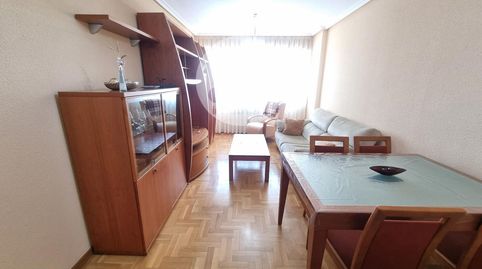 Foto 3 de Piso de alquiler en Maria Moliner, Villimar - V1 - V2 - S3 - S4 - San Cristobal, Burgos Capital