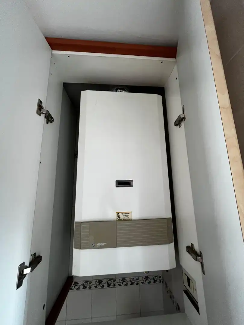 Exterior view of Flat for sale in Zaragoza  with Air Conditioner, Heating and Alarm