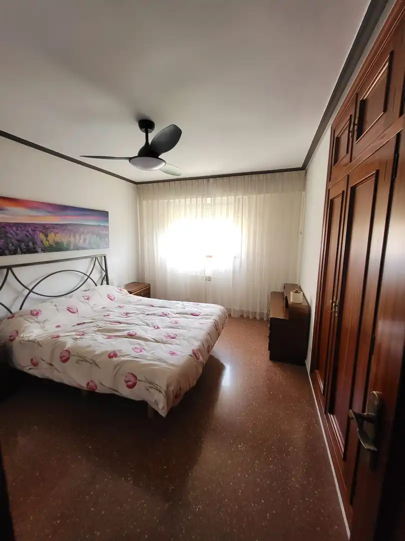 Bedroom of Flat for sale in Zaragoza  with Heating, Terrace and Storage room