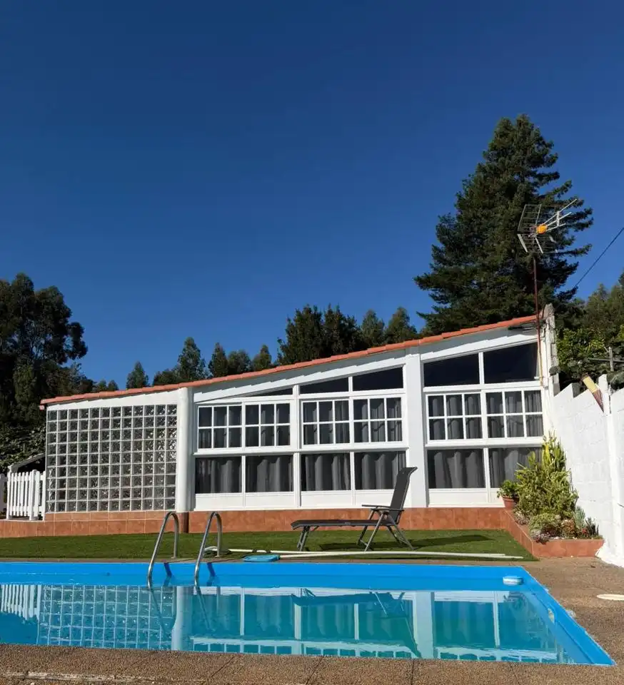 House with pool for sale in Rúa Denosiña, Oleiros, España, imagen 2