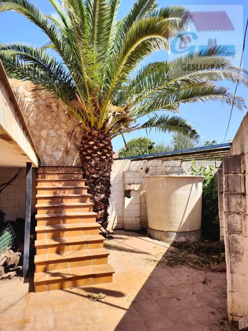 Jardí de Casa adosada en venda en Corral de Almaguer amb Jardí privat, Parquet i Terrassa