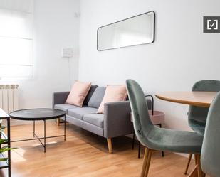 Living room of Flat to rent in  Madrid Capital  with Air Conditioner and Balcony