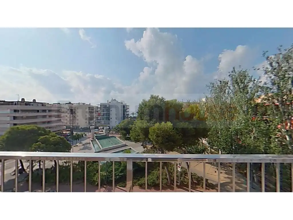 Vista exterior de Apartament en venda en Salou amb Balcó