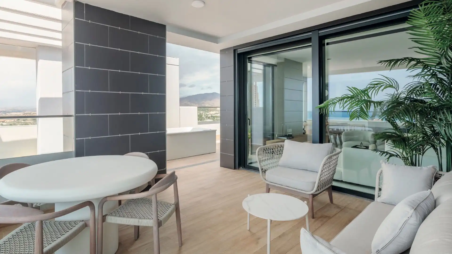 Terrassa de Apartament en venda en Benidorm amb Terrassa, Traster i Piscina comunitària
