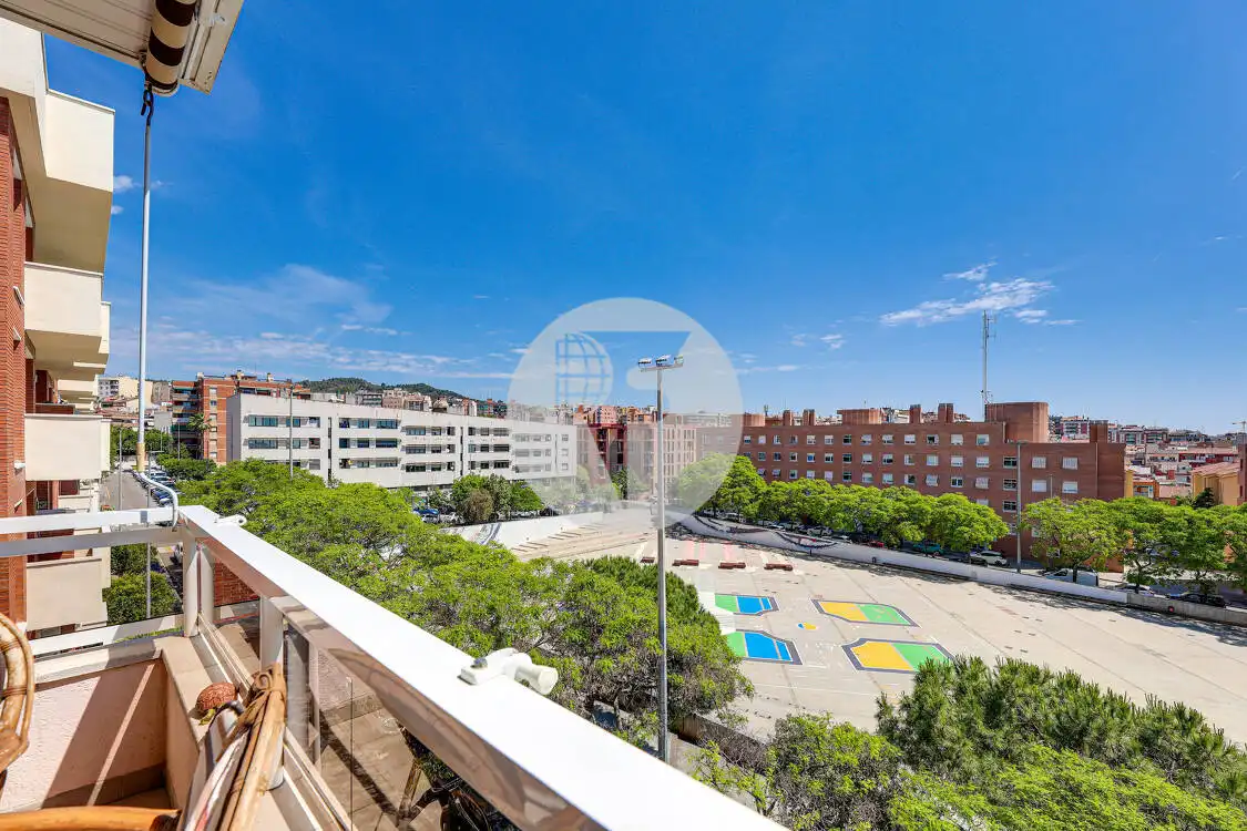 Vista exterior de Ático en venta en Gavà con Aire acondicionado, Calefacción y Terraza