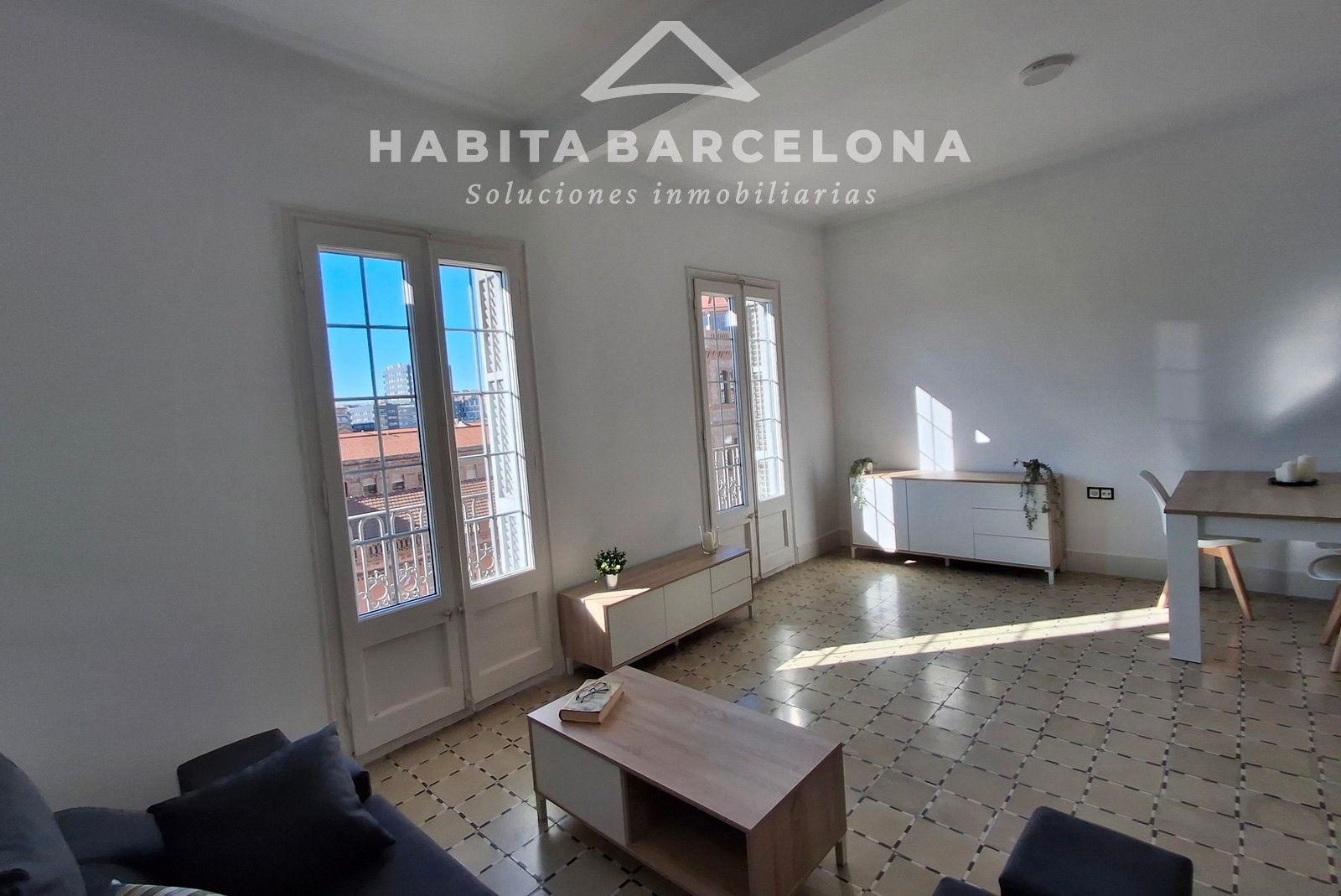 Vista exterior de Pis de lloguer en  Barcelona Capital amb Aire condicionat, Calefacció i Parquet