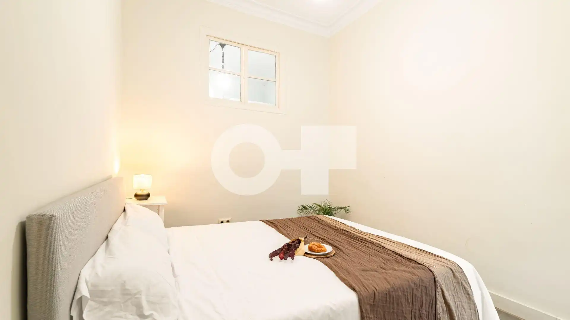 Piso con terraza en venta en Carrer Carrer Villarroel, imagen 16