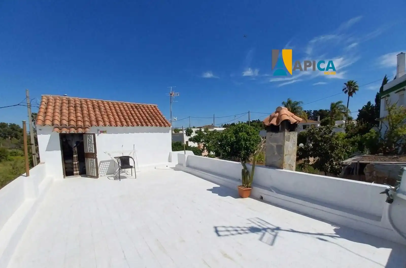 Vista exterior de Casa o xalet en venda en Vejer de la Frontera amb Aire condicionat, Calefacció i Terrassa