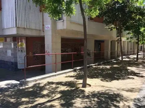 Vista exterior de Local en venta en Valdemoro