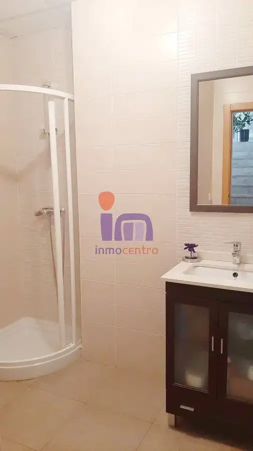 Baño de Casa o chalet en venta en Valdepeñas con Aire acondicionado, Calefacción y Jardín privado