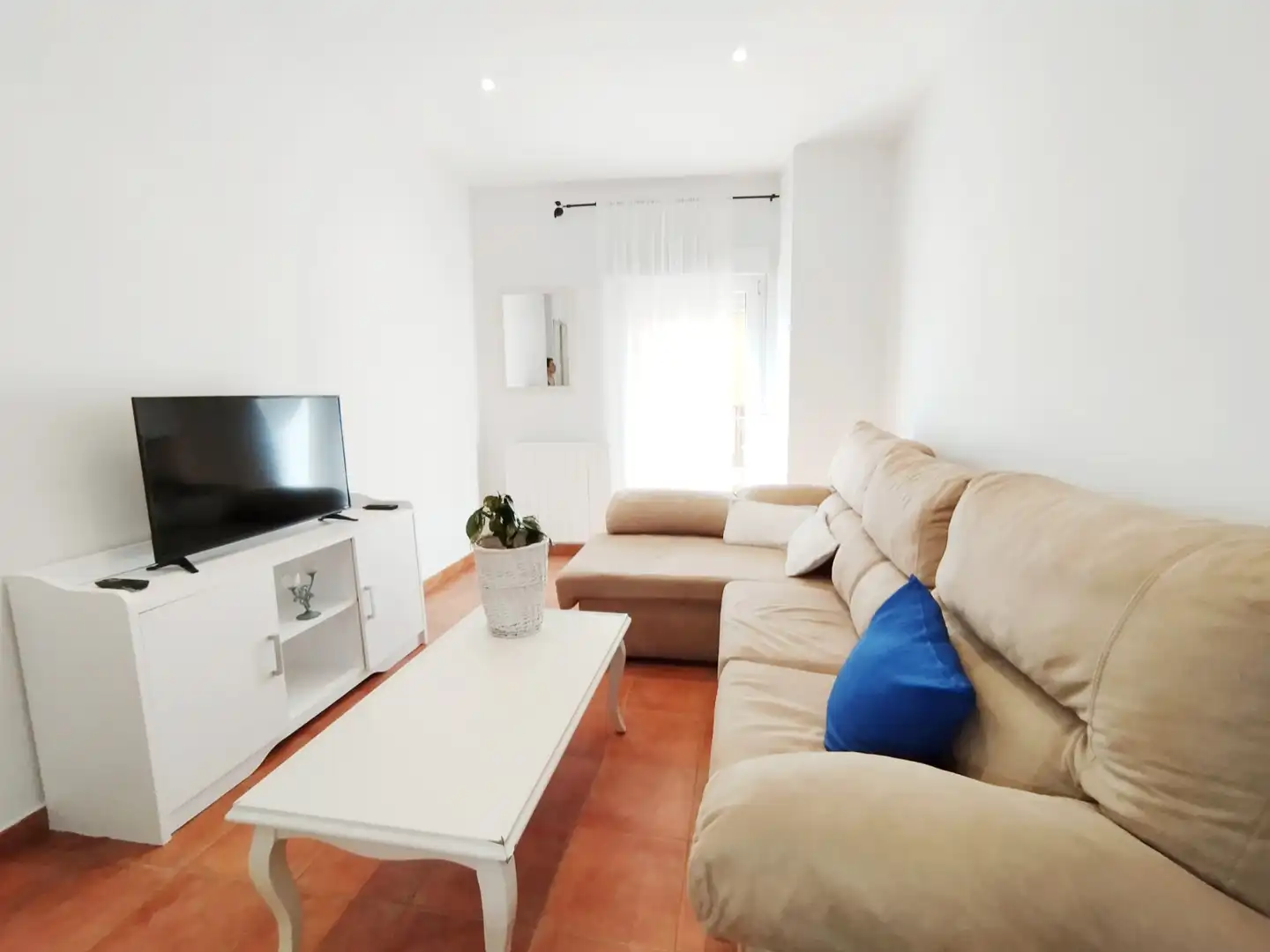 Living room of Flat for sale in Tomelloso  with Air Conditioner, Storage room and Furnished