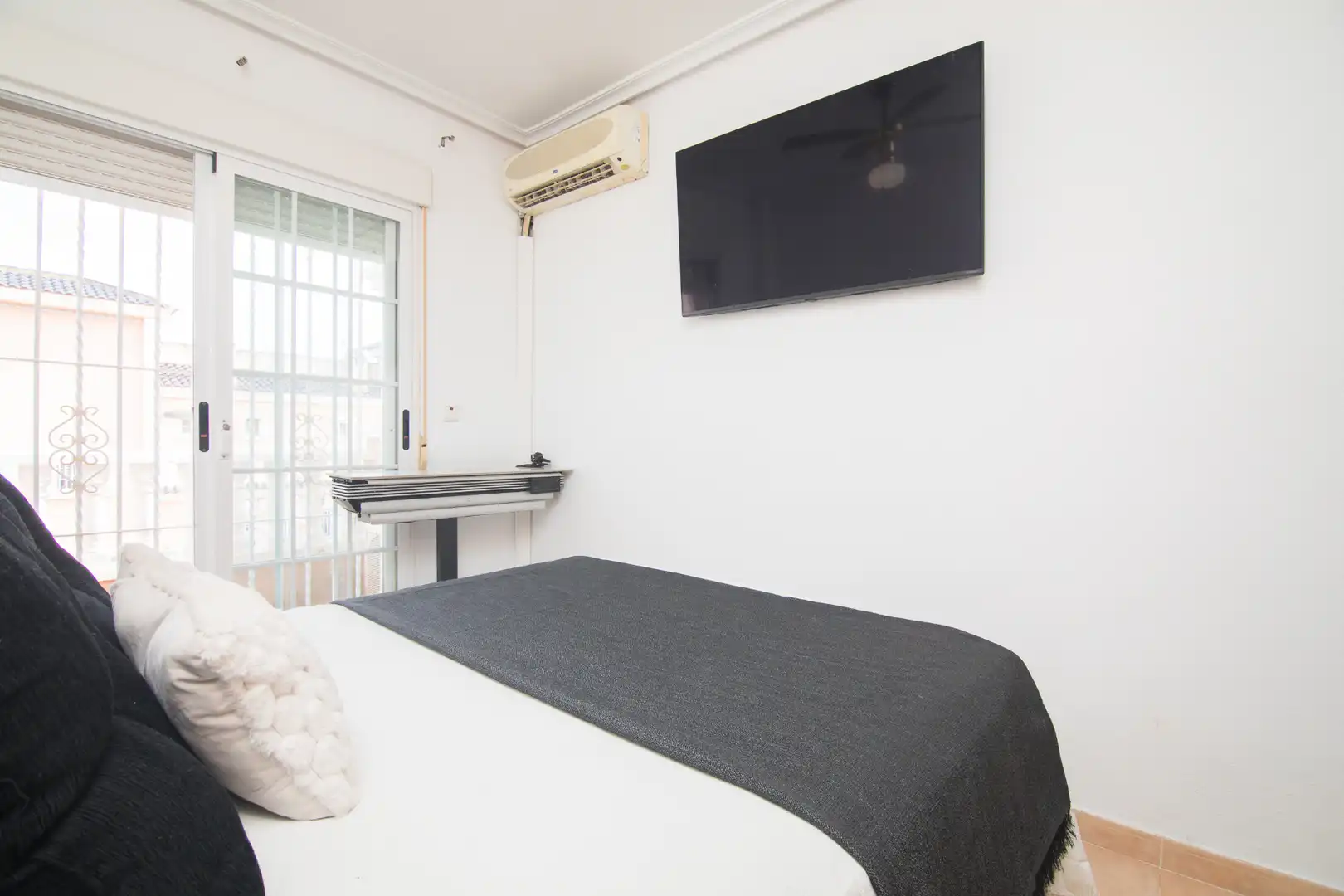 Bedroom of Houses for sale in Santa Pola  with Air Conditioner, Private garden and Terrace