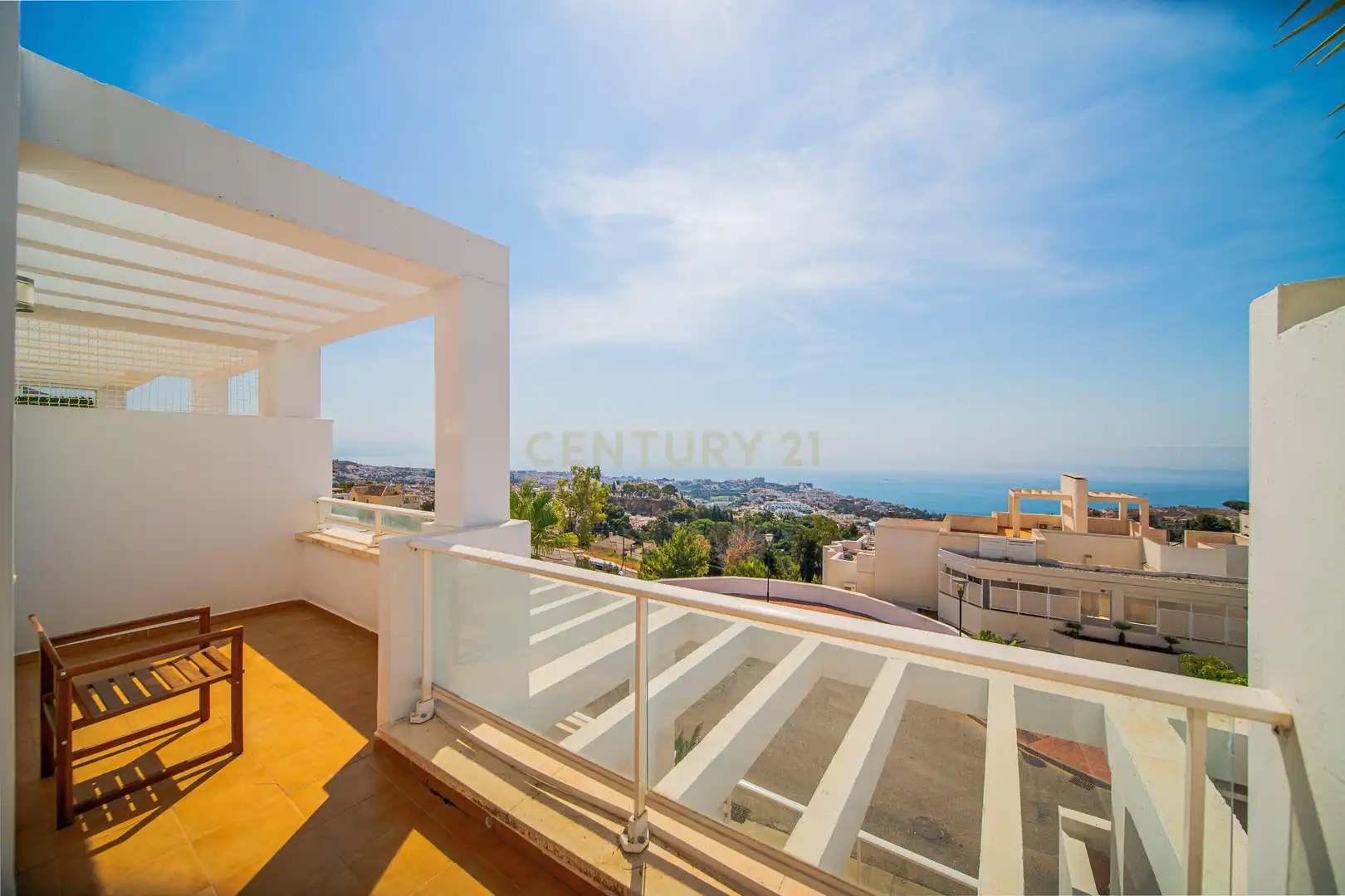 Apartamento con piscina en venta en Benalmádena pueblo